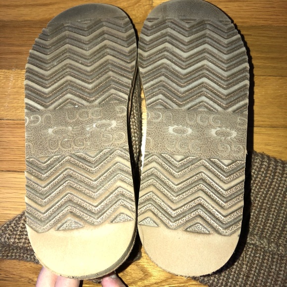 UGG knit boot (barely worn) - Picture 4 of 6